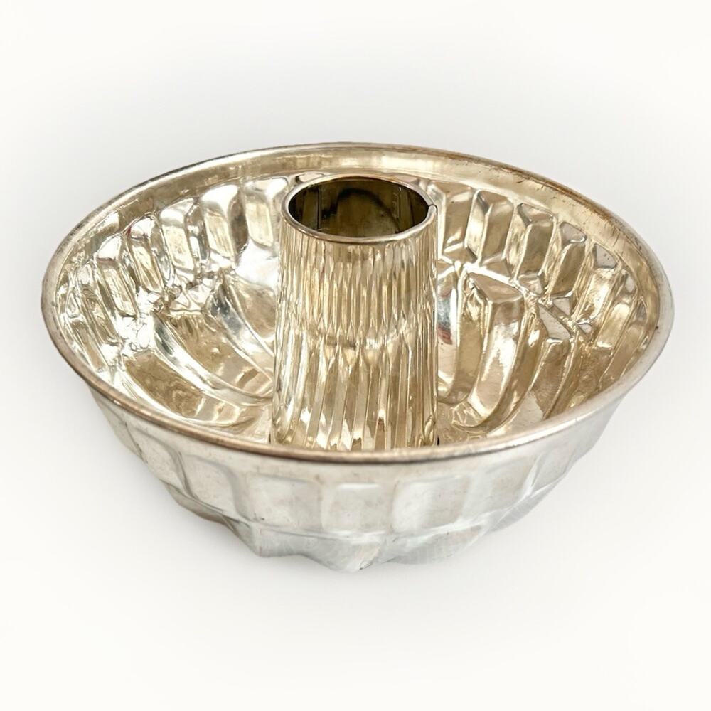 KAISER Vintage 1950's Aluminum Bundt Pan 9" WEST GERMANY Jello Mold